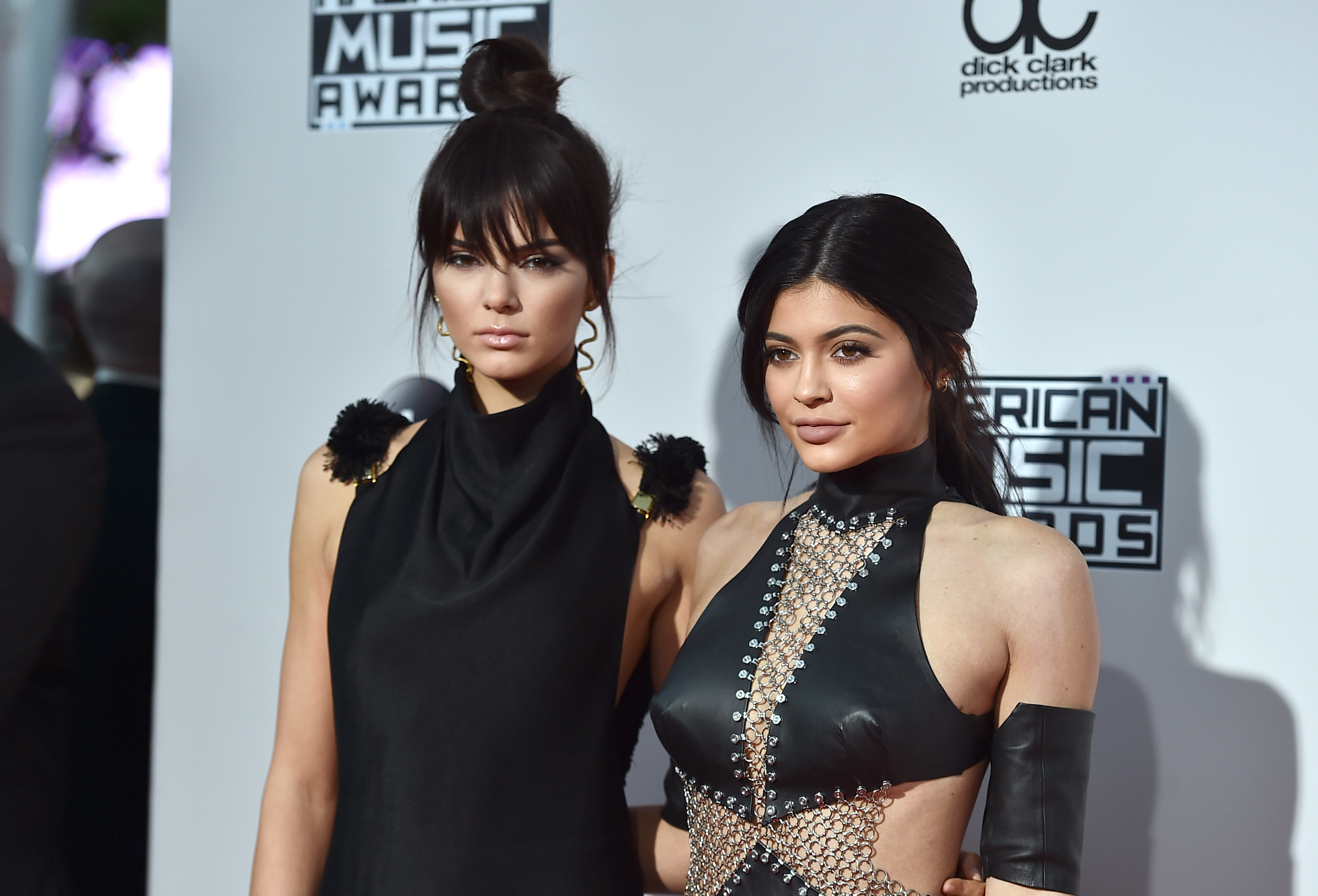 Kendall and Kylie Jenner mobile game debuts at No. 1