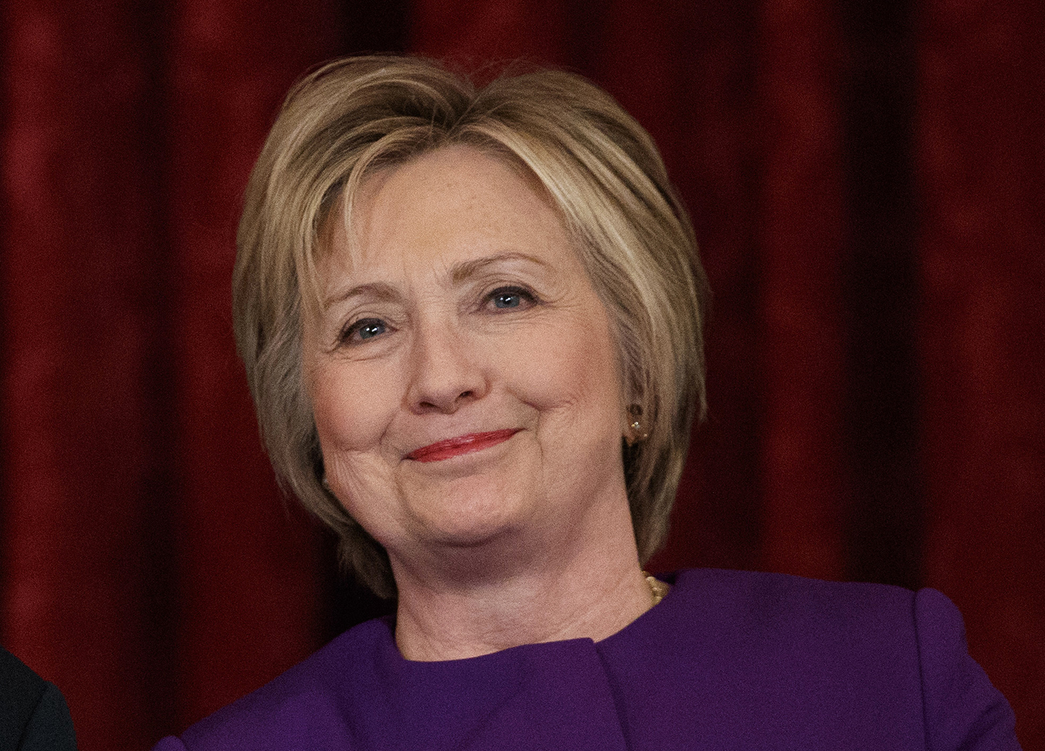 In subtle rebuke to Trump, Clinton extols diplomacy