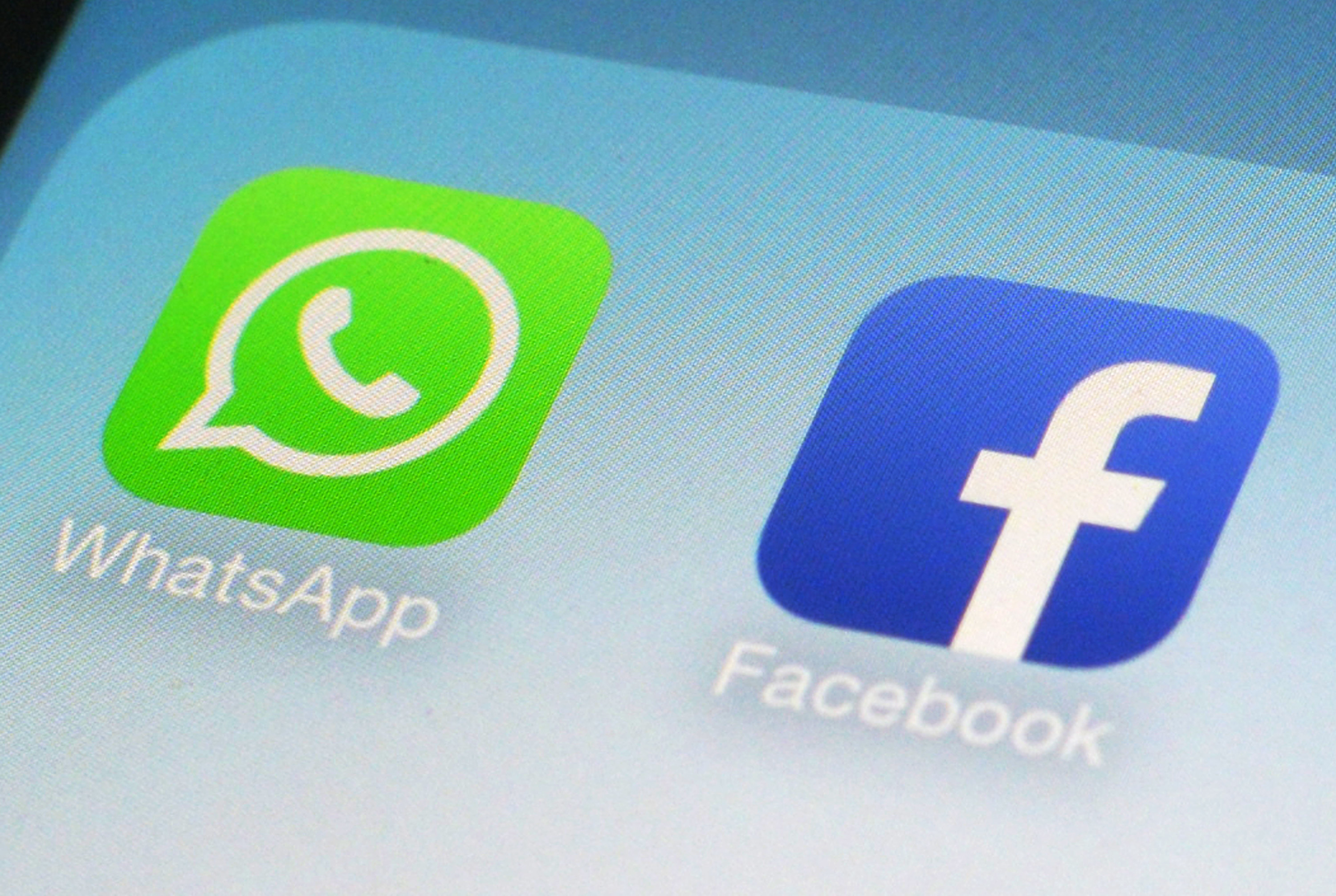Germany orders end to Facebook/WhatsApp data sharing project