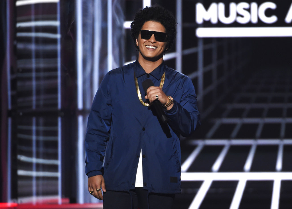 Bruno Mars to provide Thanksgiving meals for 24K in Hawaii