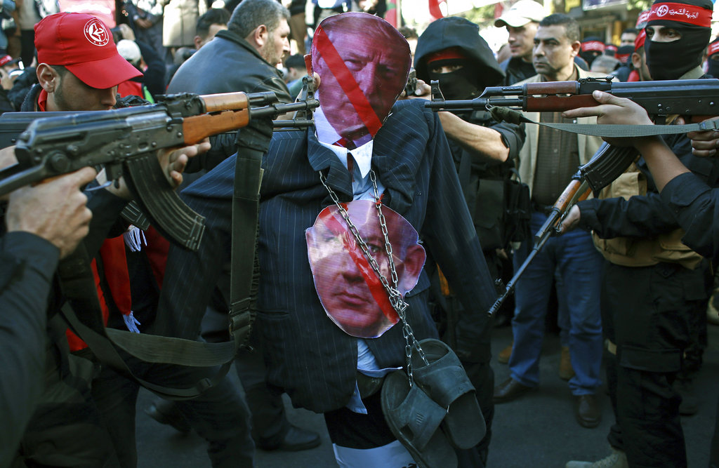 Israeli strikes kill 2 Hamas men after Gaza rocket attack