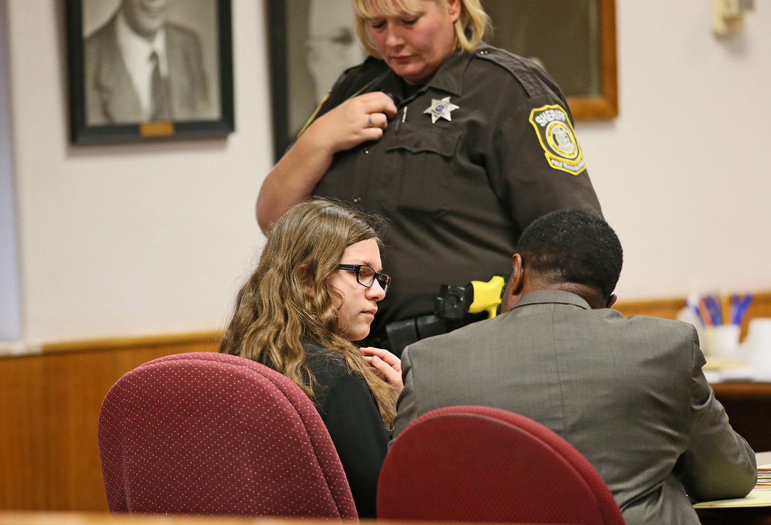 2nd girl in Slender Man stabbing enters insanity plea