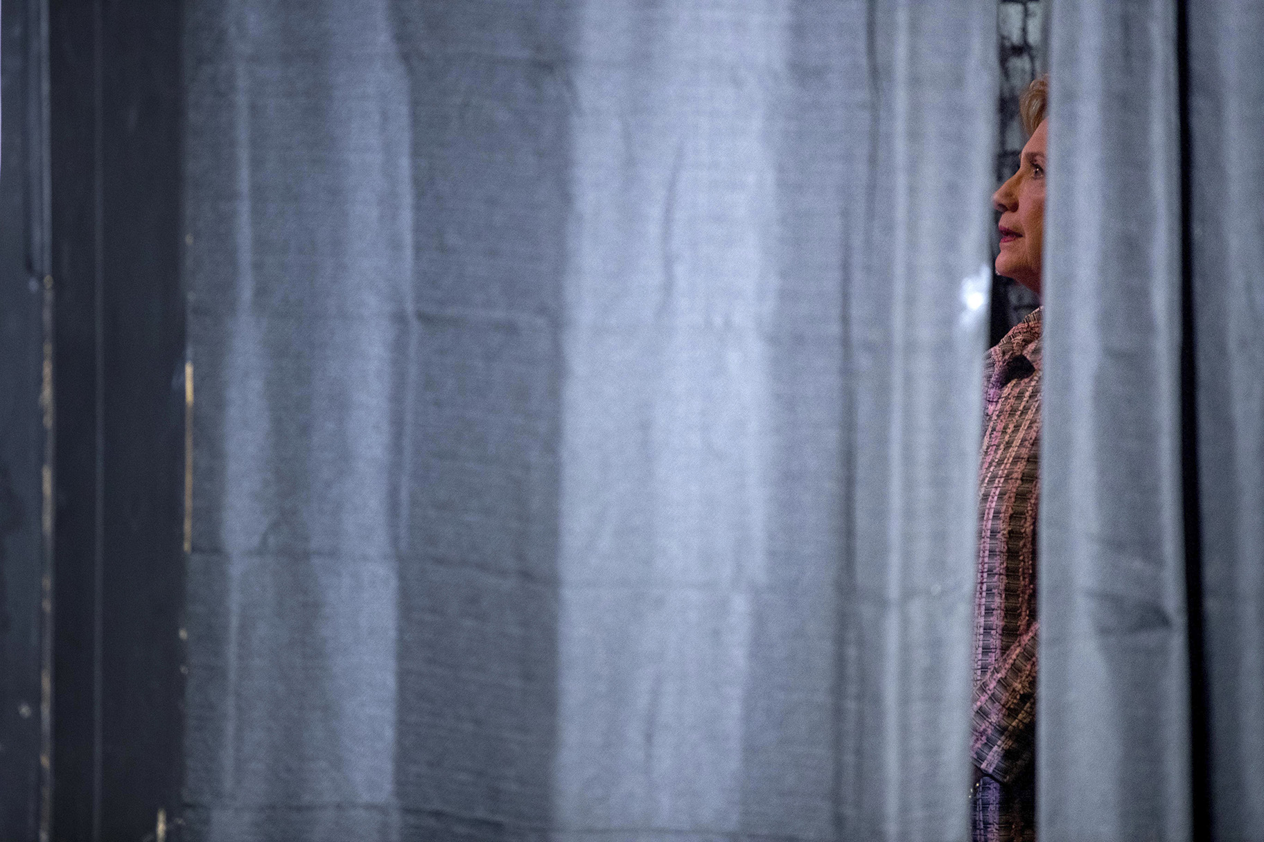 Clinton steps into history as 1st woman White House nominee