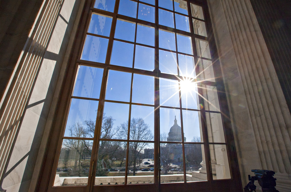 Google Maps mistakenly shows 'McCain Senate Office Building'