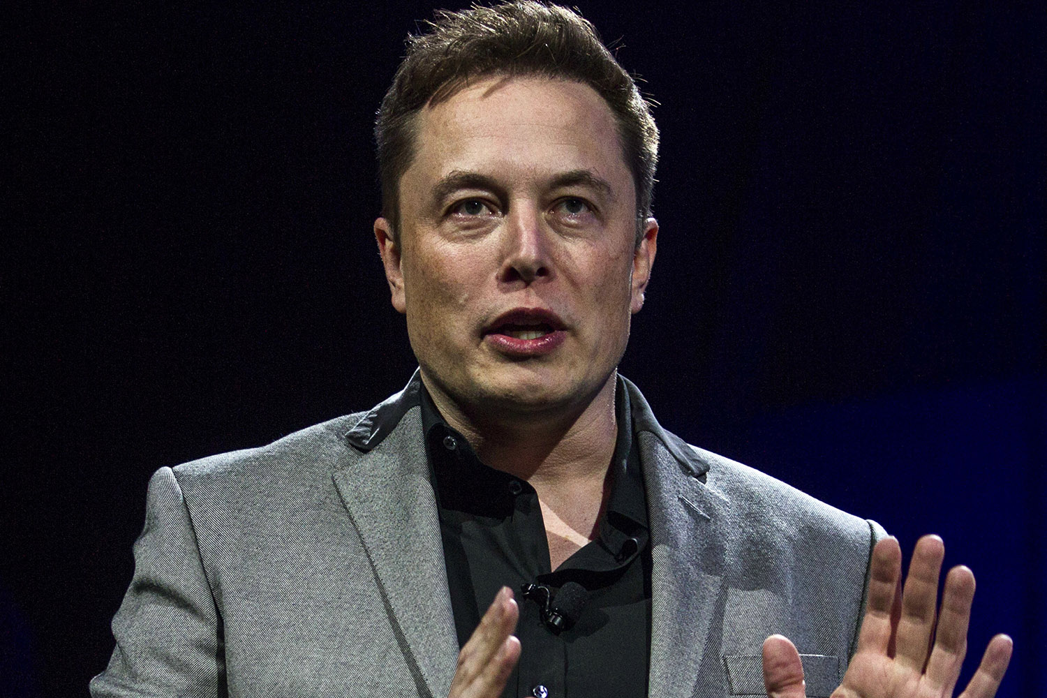 Software co.: We warned Tesla about hands-free Autopilot use