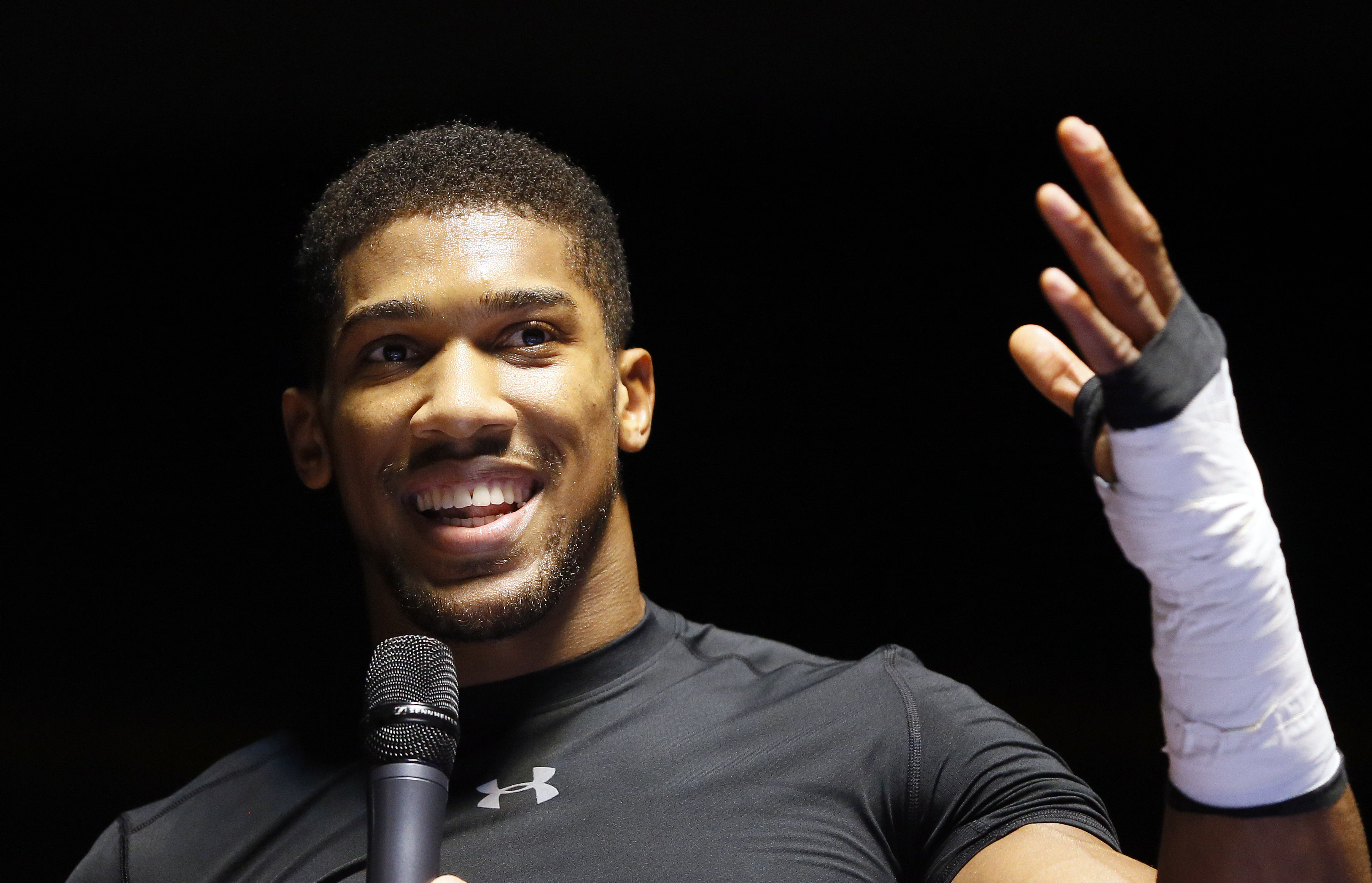 Fast-tracked heavyweight Joshua ready to live up hype