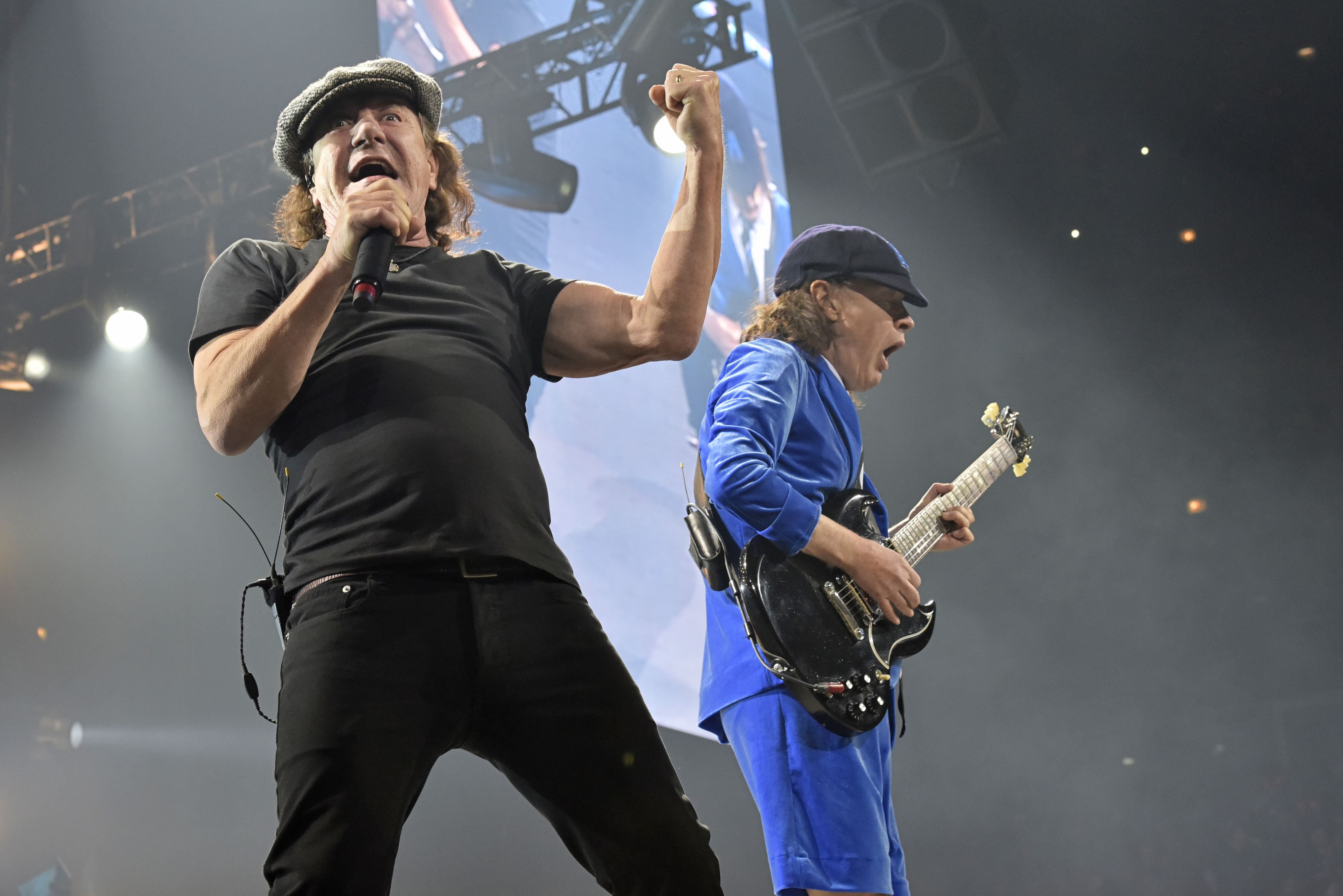 AC/DC postpones tour due to singer's possible hearing loss