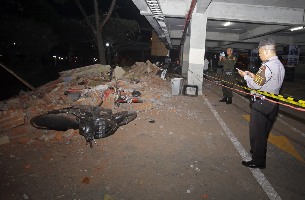 Powerful quake rocks Indonesia's Lombok island, 39 dead