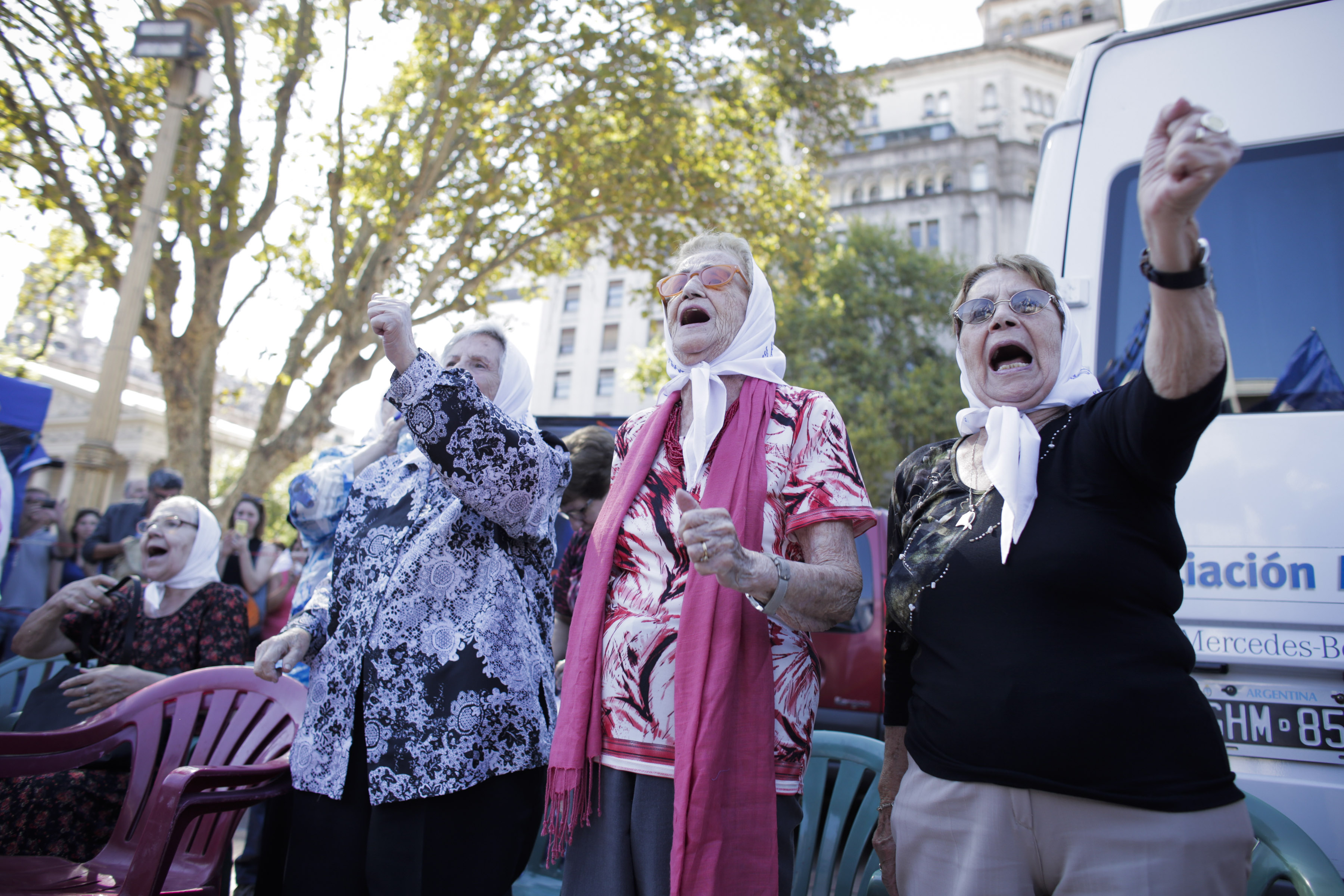 Obama visit to Argentina stirs up 'Dirty War' past