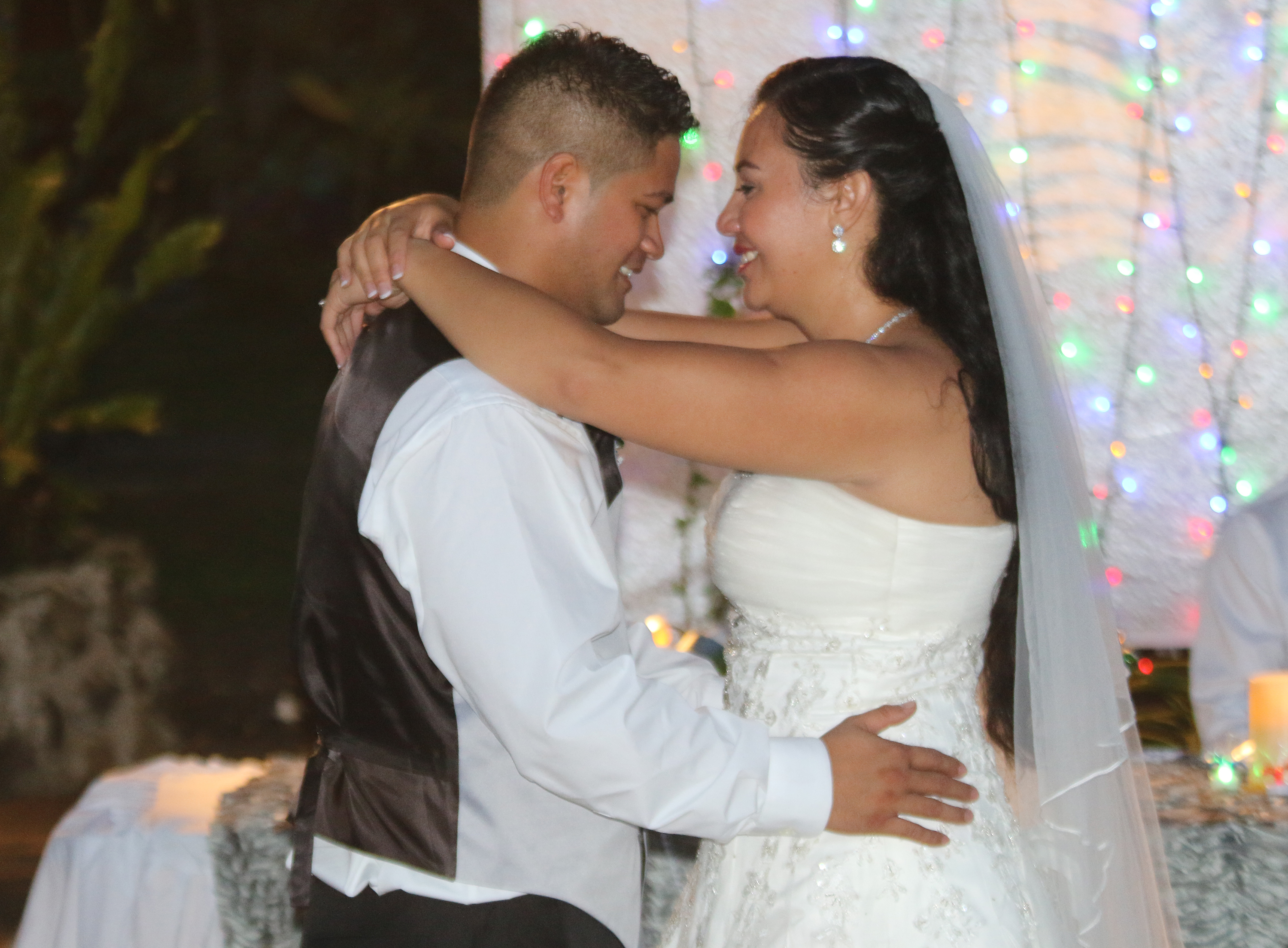 Samoa Observer senior reporter ties the knot