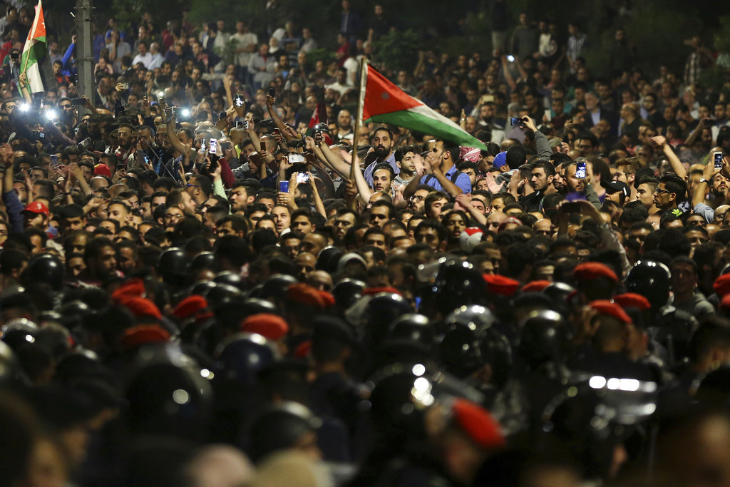 Jordan PM quits over mass protests against tax increases
